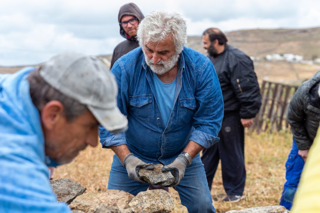 Από το πρόγραμμα: Εξιστορώντας και καταγράφοντας την τέχνη της ξερολιθιάςΣτο νησί: Μύκονος
Apostolos Sahas Photography © Μουσείο Κυκλαδικής Τέχνης