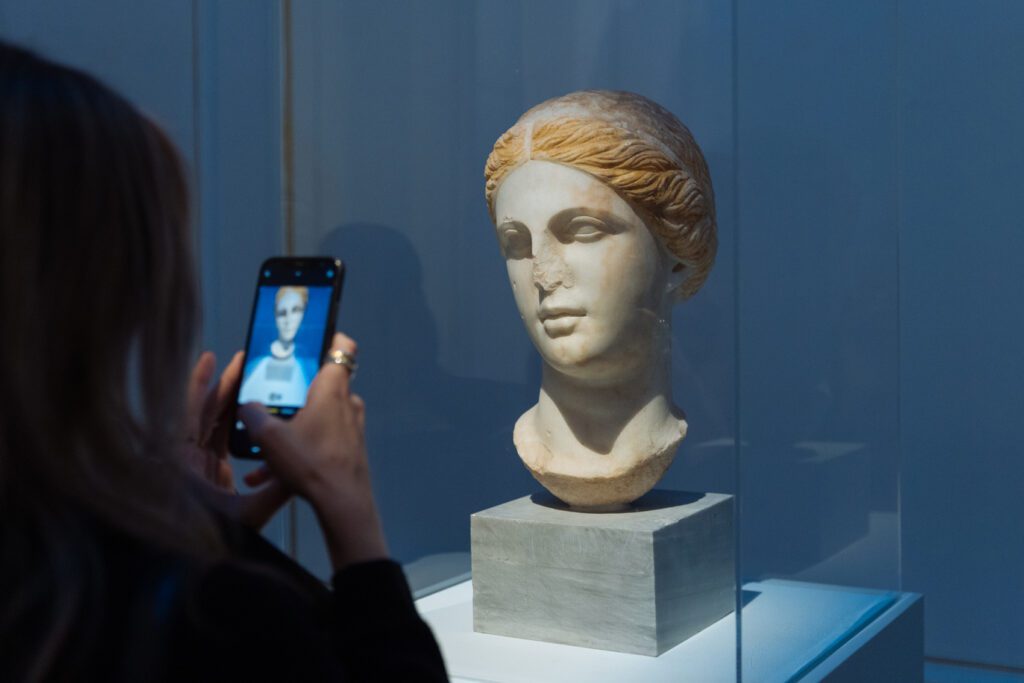 Paris Tavitian © Museum of Cycladic Art